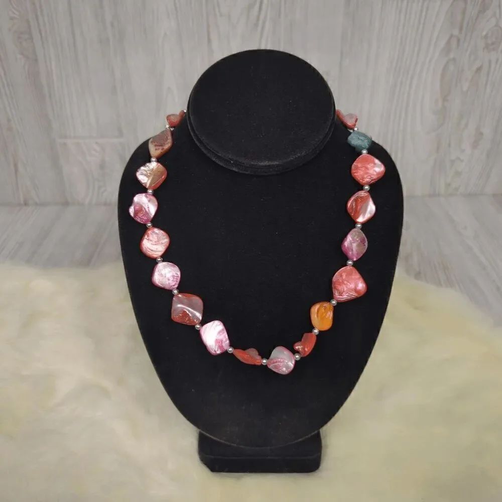 Vintage Pink Stone Beaded Necklace with Twist Lock Closure 20"